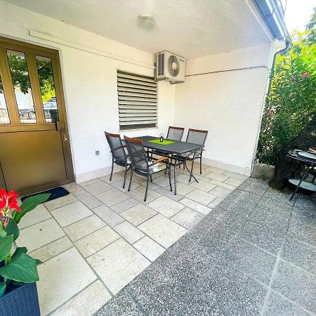 Apartmani Irena Jadranovo Bagian luar foto