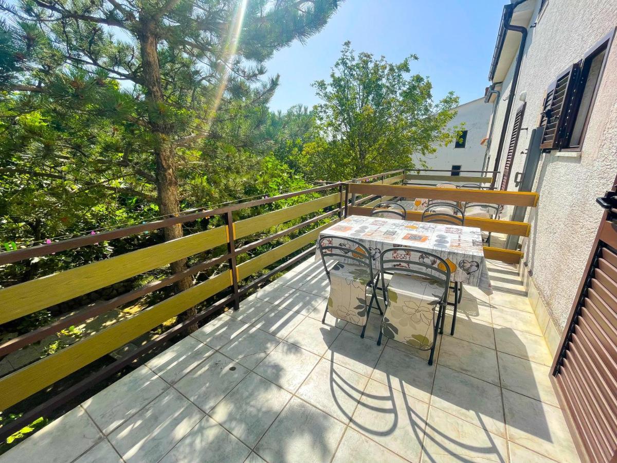 Apartmani Irena Jadranovo Bagian luar foto