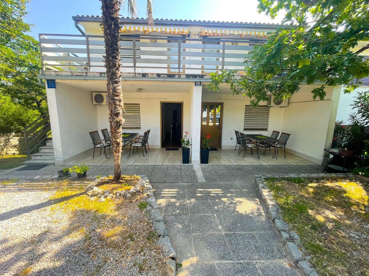 Apartmani Irena Jadranovo Bagian luar foto