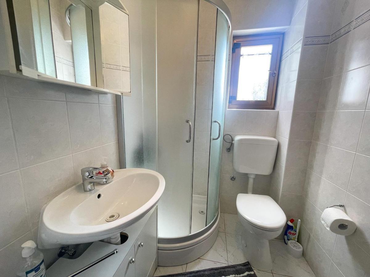 Apartmani Irena Jadranovo Bagian luar foto