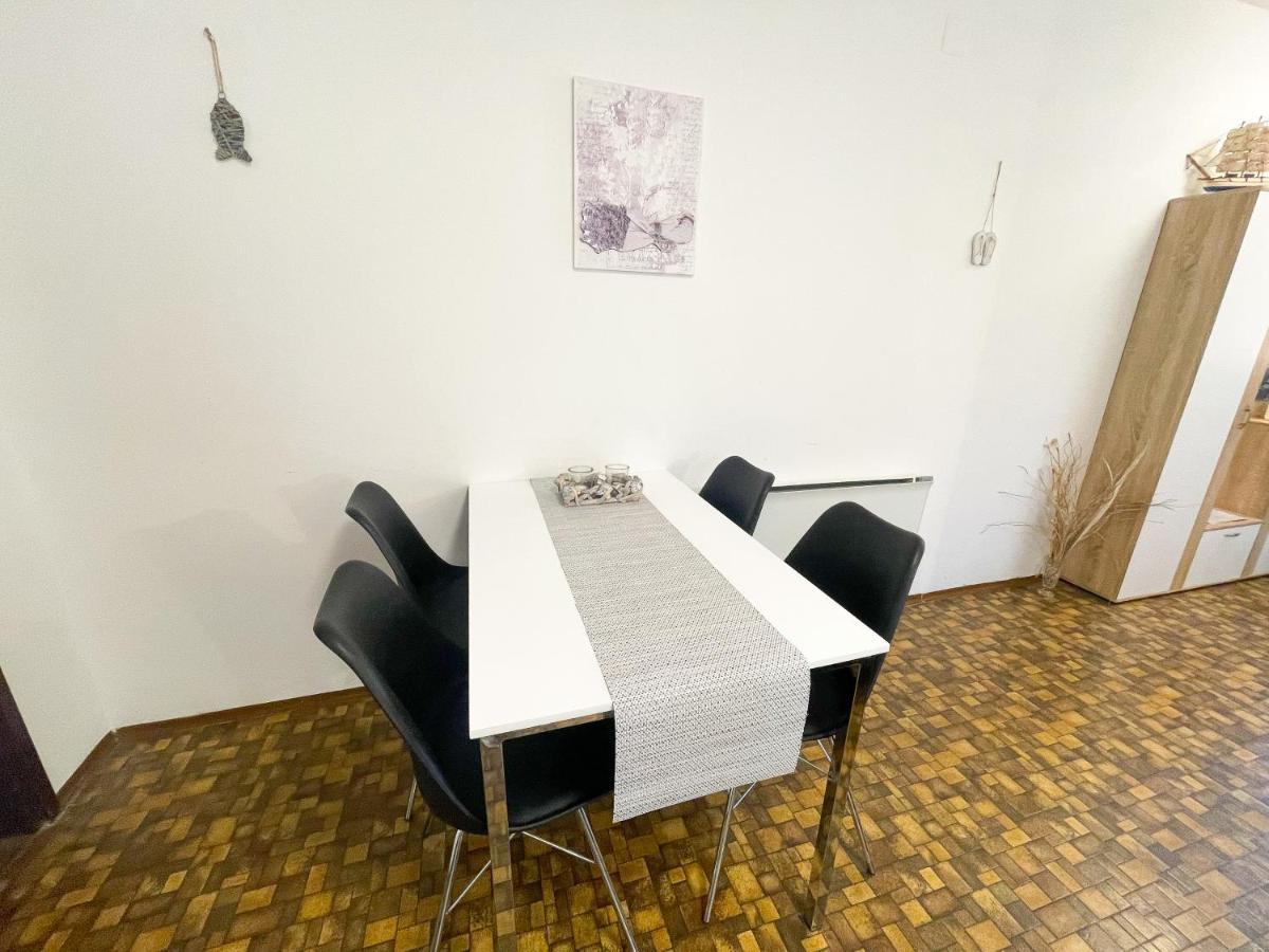 Apartmani Irena Jadranovo Bagian luar foto